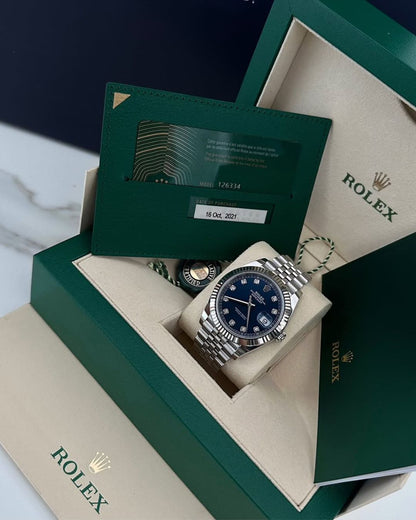 Date & Day 2000 Series Super Luxury Watch For Men’s